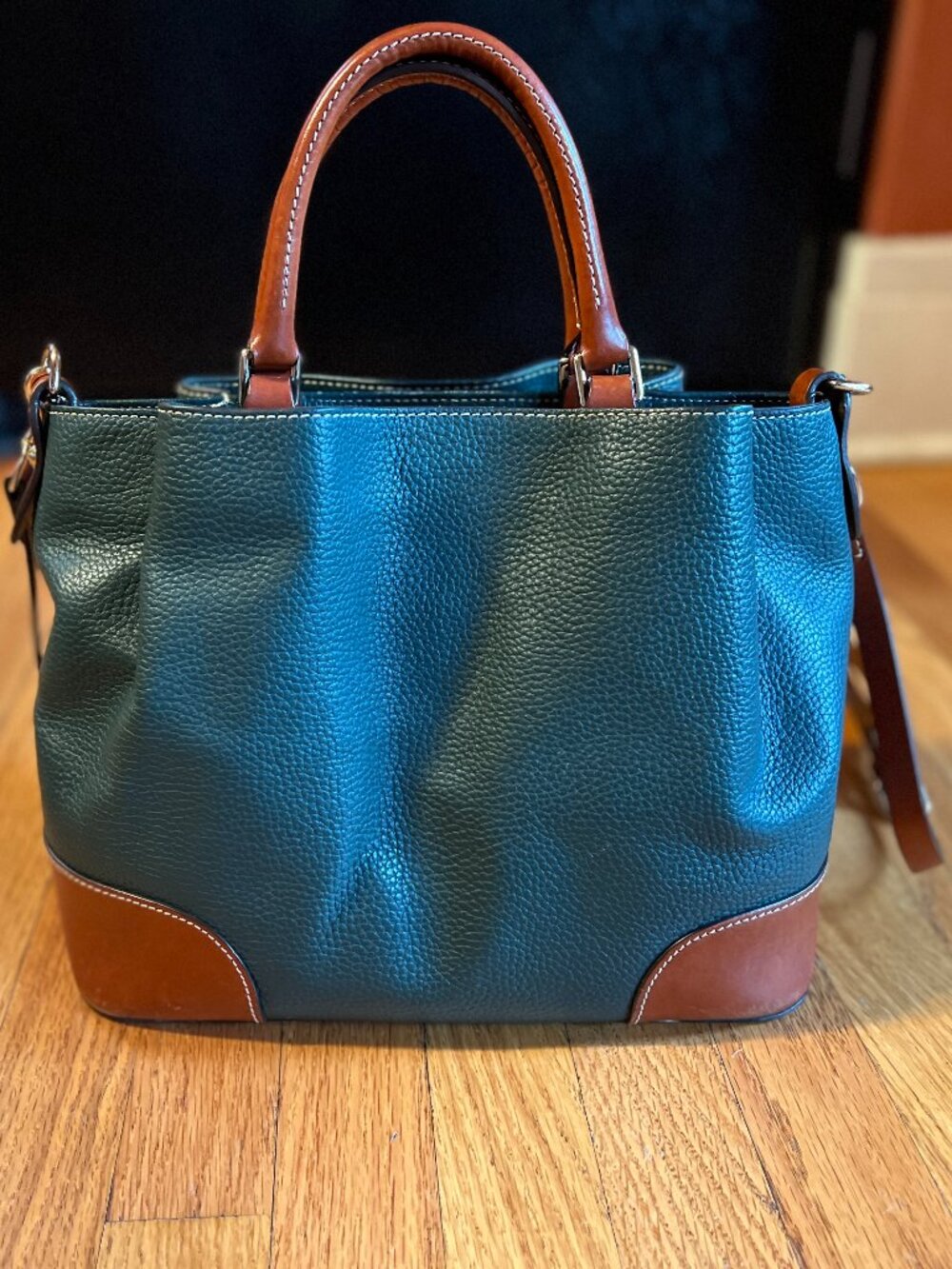 Dooney & Bourke Green Pebbled Leather Satchel Bucket Bag Crossbody